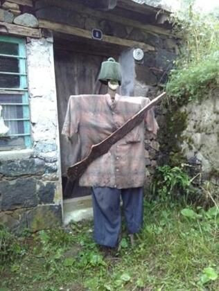 "Tapulu evimize giremiyoruz" - Sayfa 6