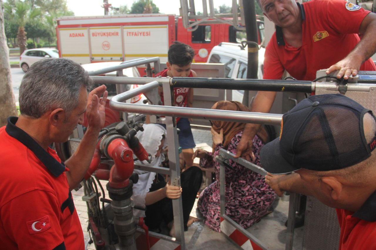 Adana'da mahalleli feci manzaraya bakamadı! - Sayfa 16