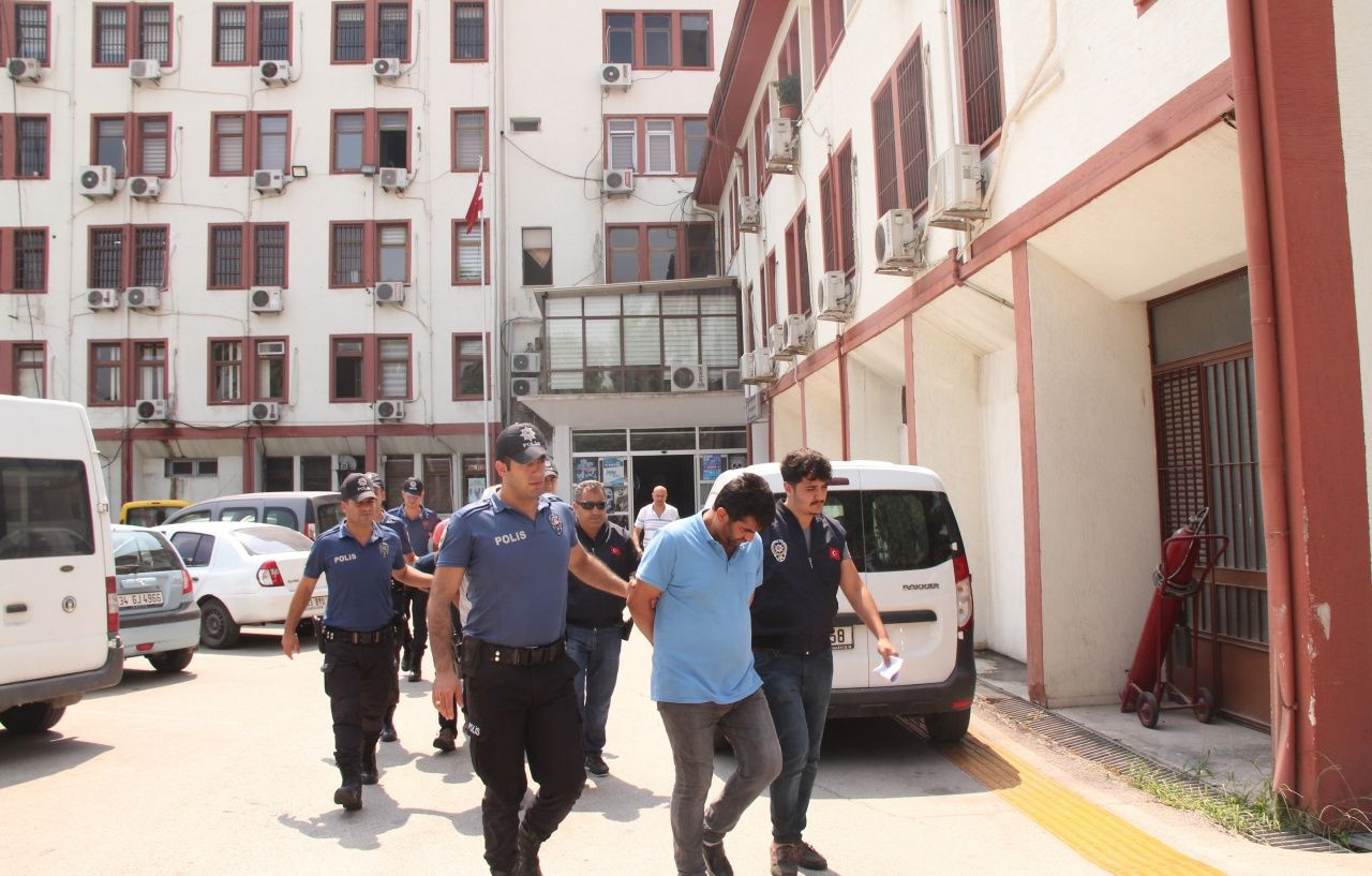 Çıplak fotoğraflarını çekip rehin aldılar! - Sayfa 5