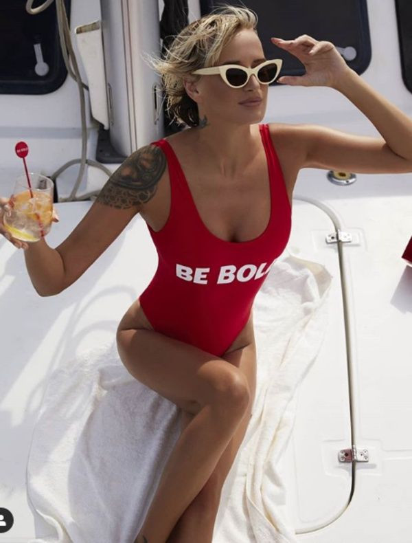 Üstsüz fotoğrafını paylaştı! - Sayfa 8