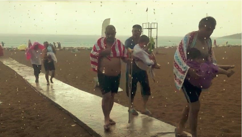 Antalya'da turistler yüzerken yakalandı... - Sayfa 6