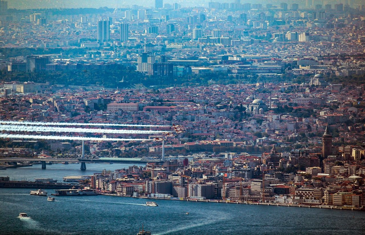 İstanbul Boğazı'nda Türk Yıldızları... - Sayfa 23