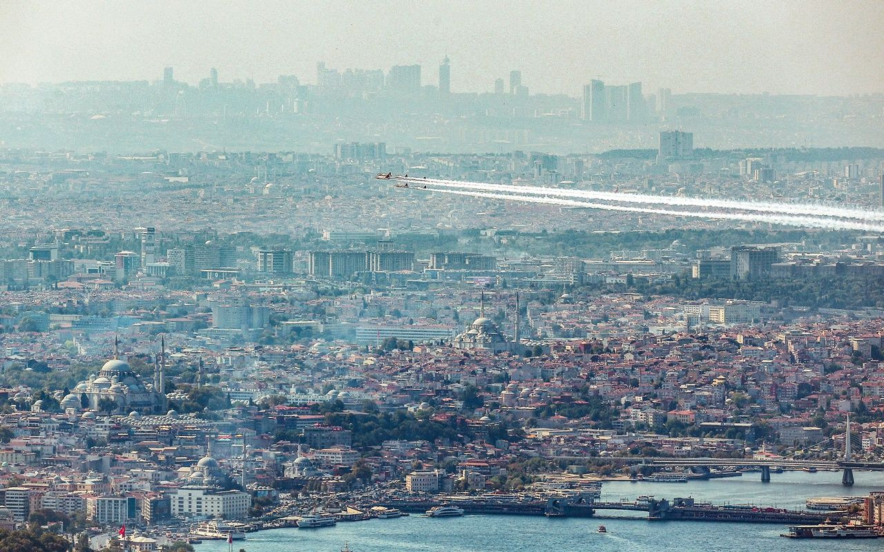 İstanbul Boğazı'nda Türk Yıldızları... - Sayfa 31
