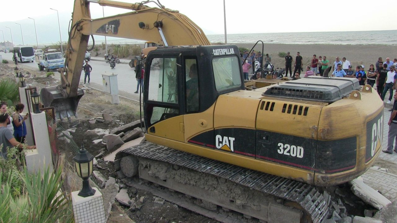 Genç kadın kollarını açtı ama durduramadı! - Sayfa 10