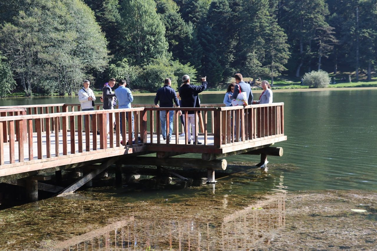 Gölcük Tabiat Parkı'na ziyaretçi akını... - Sayfa 15