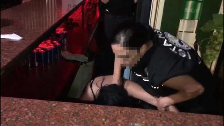 Gizli bölmelerde 27 kaçak konsomatris yakalandı! - Sayfa 12