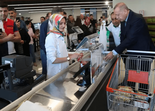 Cumhurbaşkanı Erdoğan market alışverişi yaptı! - Sayfa 13