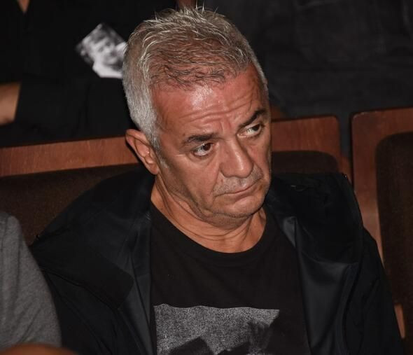 Usta oyuncu son yolculuğuna uğurlandı! - Sayfa 30