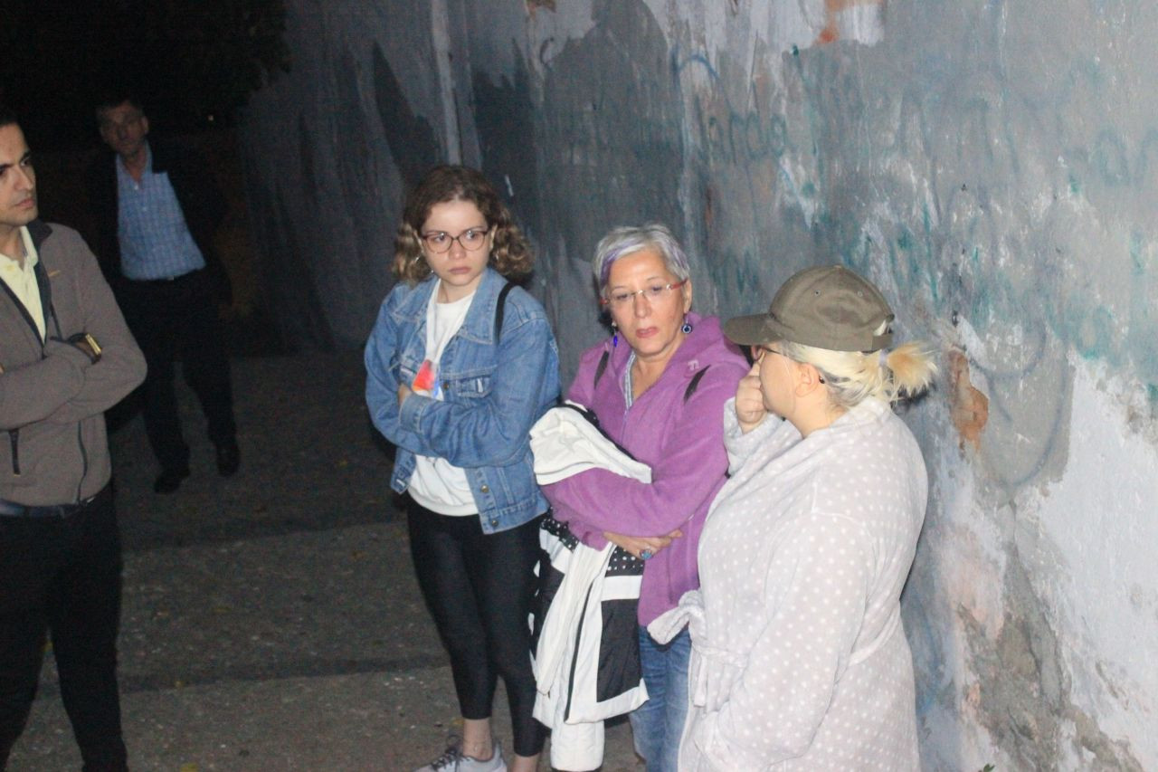 Ağaçlar arasından çıkıp genç kıza dehşeti yaşattı! - Sayfa 11