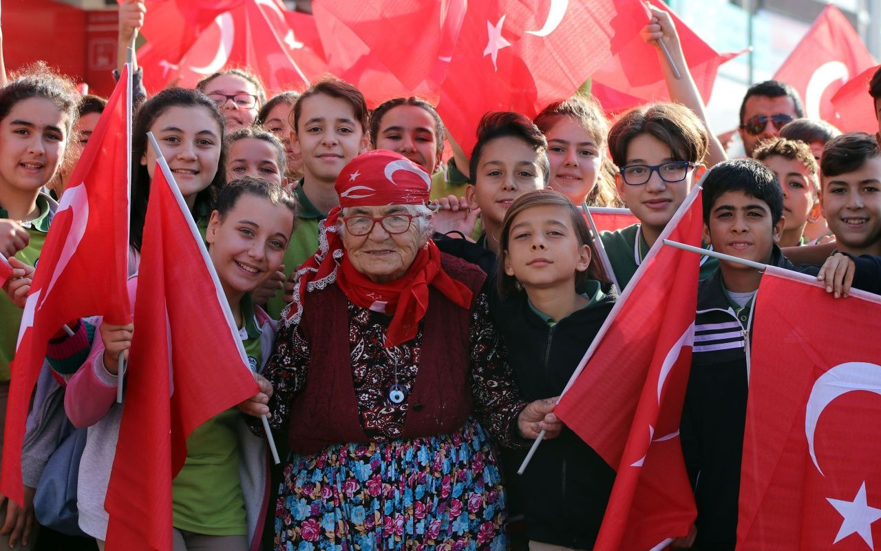 Yurtta 29 Ekim coşkusu! - Sayfa 23