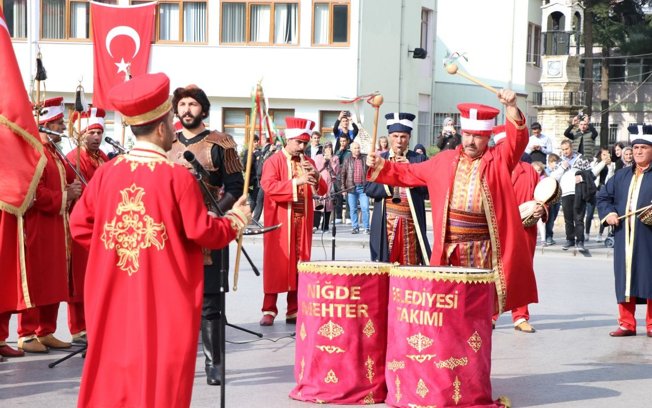 Yurtta 29 Ekim coşkusu! - Sayfa 70