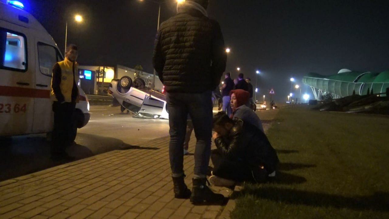 20 takla attı, arabasına ağladı! - Sayfa 10