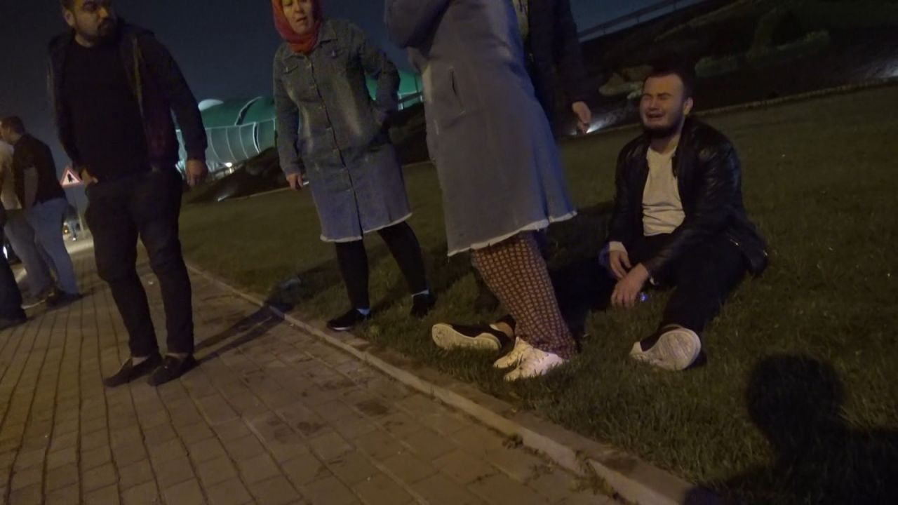 20 takla attı, arabasına ağladı! - Sayfa 13