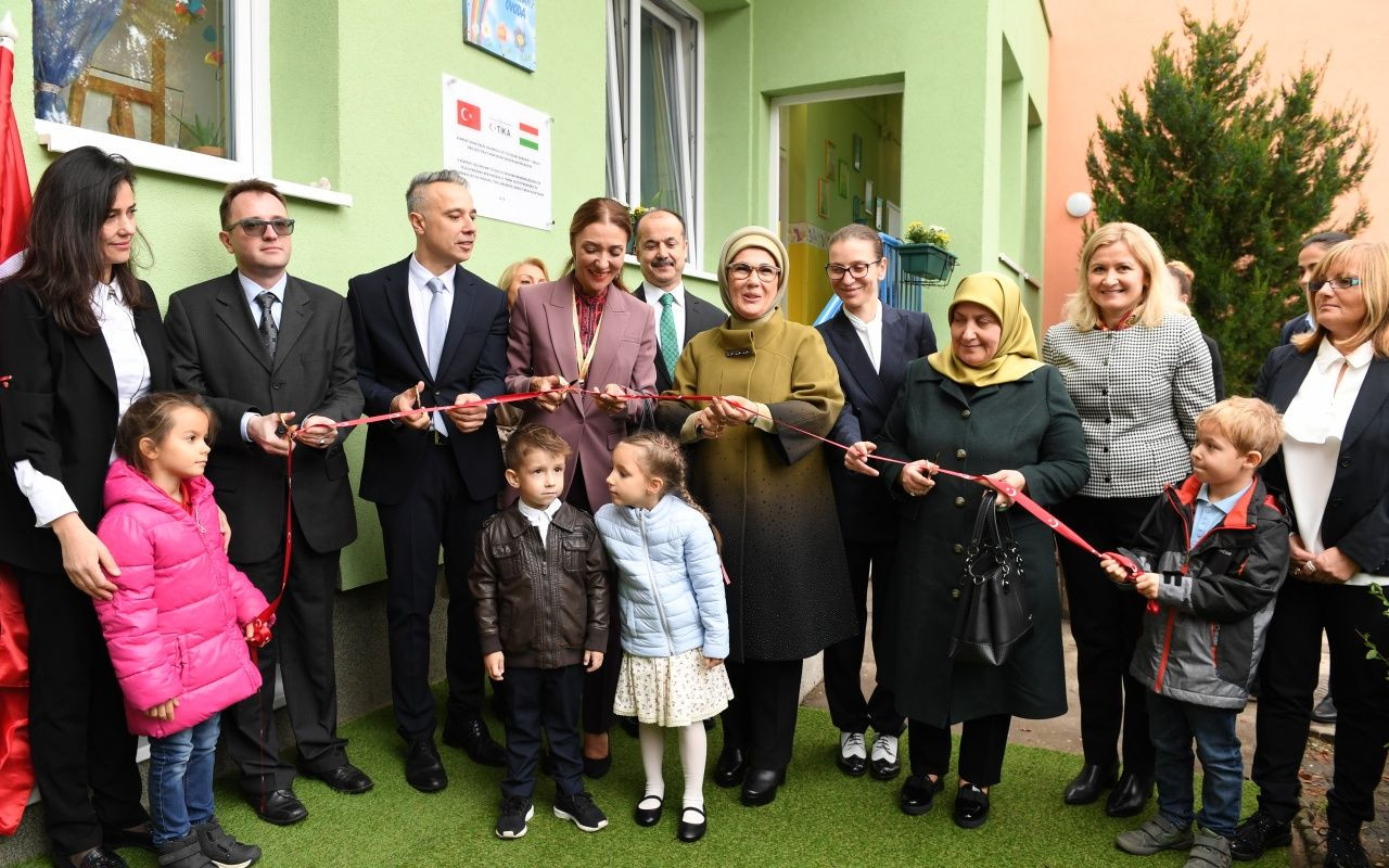 Emine Erdoğan, Macaristan'da anaokulu açılışına katıldı! - Sayfa 5