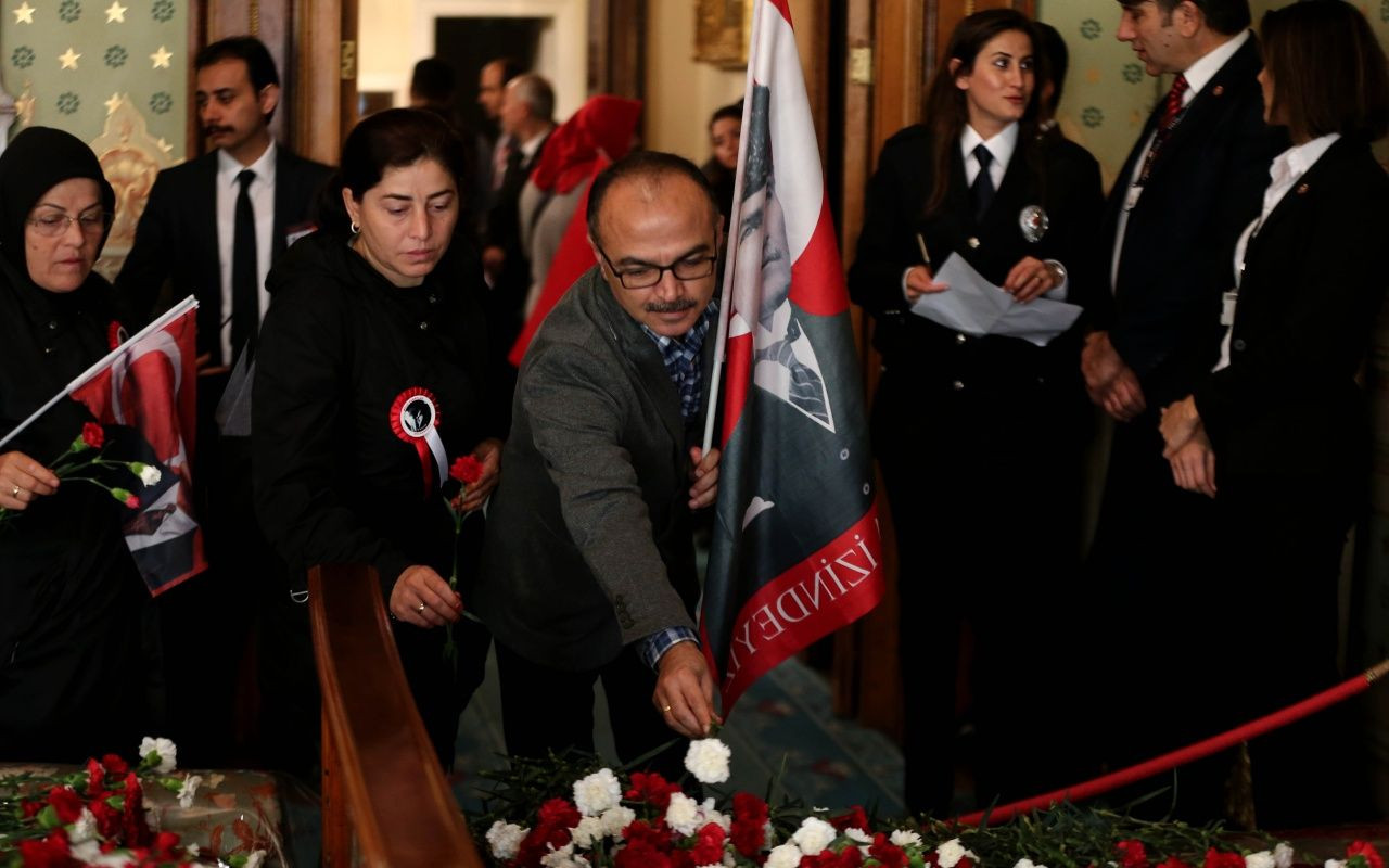 9'u 5 geçe tüm yurtta hayat durdu! - Sayfa 13