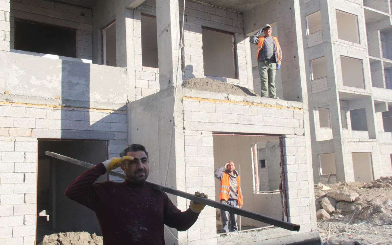 9'u 5 geçe tüm yurtta hayat durdu! - Sayfa 33