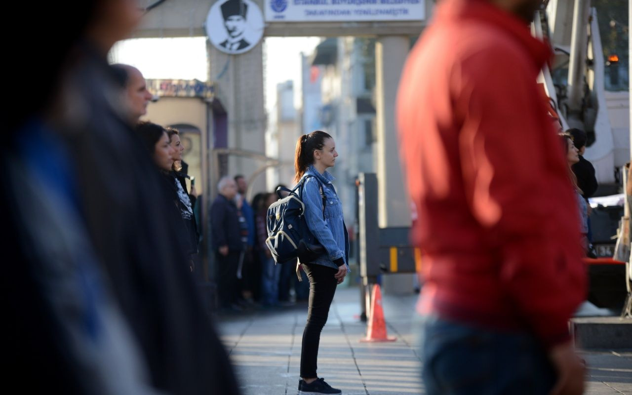 9'u 5 geçe tüm yurtta hayat durdu! - Sayfa 34