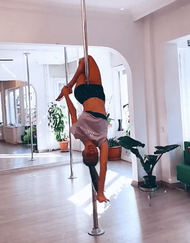 Şeyma Subaşı bu kez de direk dansı ile gündemde! - Sayfa 15