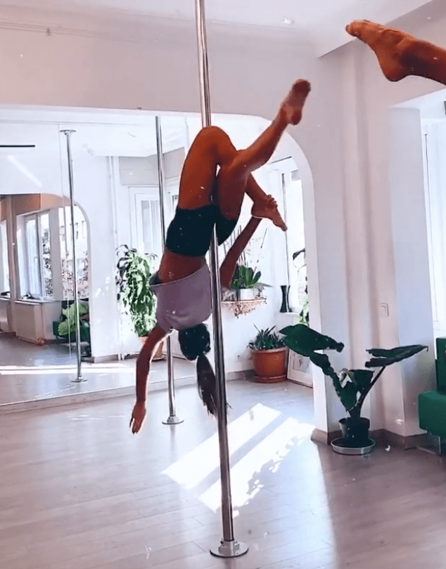 Şeyma Subaşı bu kez de direk dansı ile gündemde! - Sayfa 14