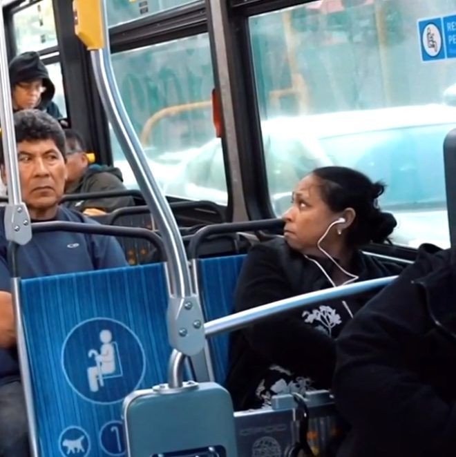 Sokakta mayosuyla gezerek şaşkınlık yarattı! - Sayfa 11