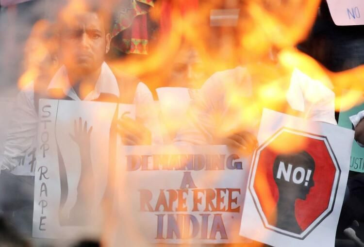 Ülke ayakta! Toplu tecavüz edip yaktılar... - Sayfa 14