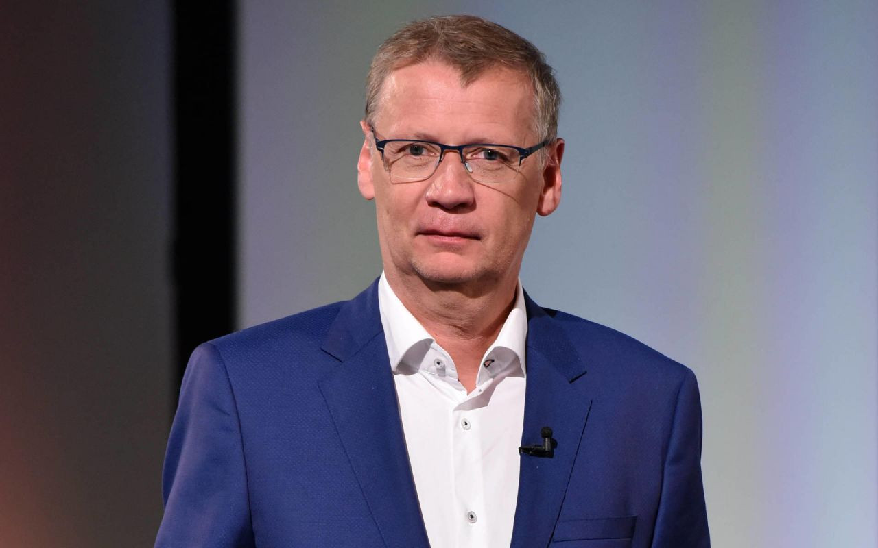 Ünlü sunucunun bahçesinden ceset çıktı! - Sayfa 17