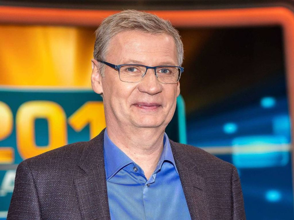 Ünlü sunucunun bahçesinden ceset çıktı! - Sayfa 19