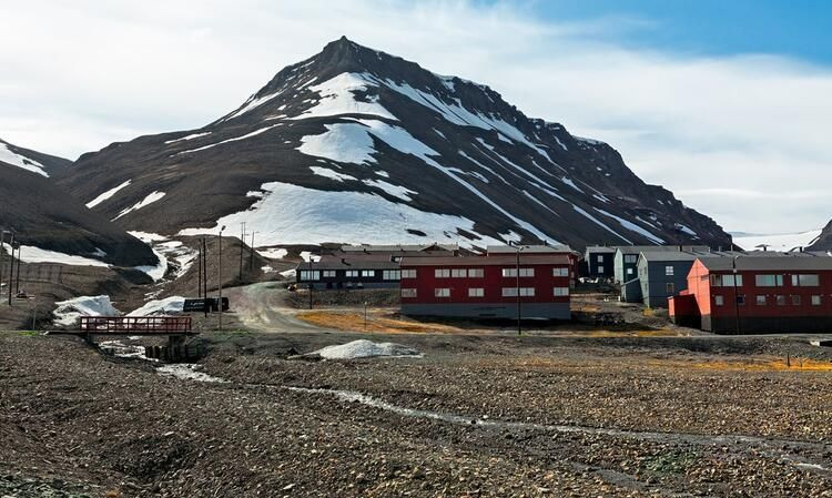 Bu kasabada ölmek kanunen yasak! - Sayfa 9