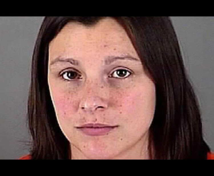 Eski güzellik kraliçesinden çırılçıplak iğrençlik! - Sayfa 116