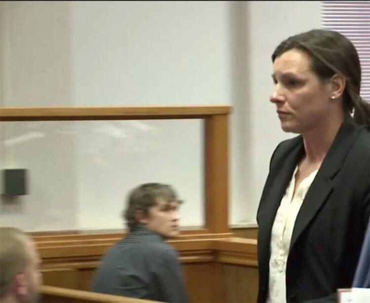 Eski güzellik kraliçesinden çırılçıplak iğrençlik! - Sayfa 117