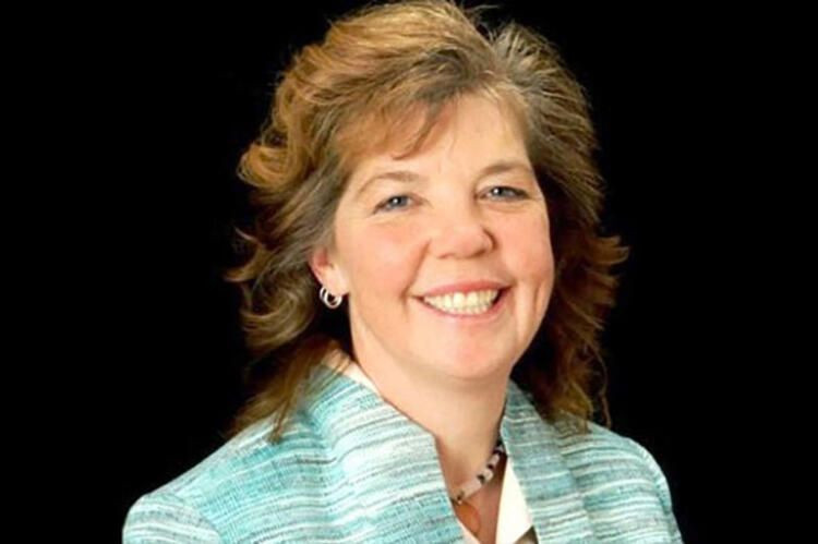 Eski güzellik kraliçesinden çırılçıplak iğrençlik! - Sayfa 13