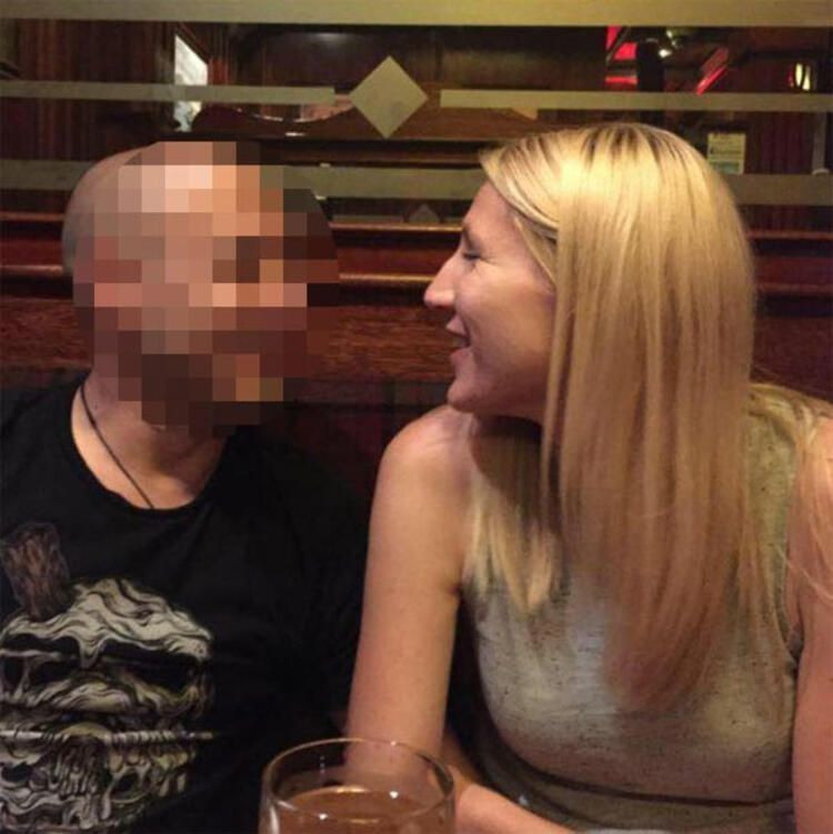 Eski güzellik kraliçesinden çırılçıplak iğrençlik! - Sayfa 25