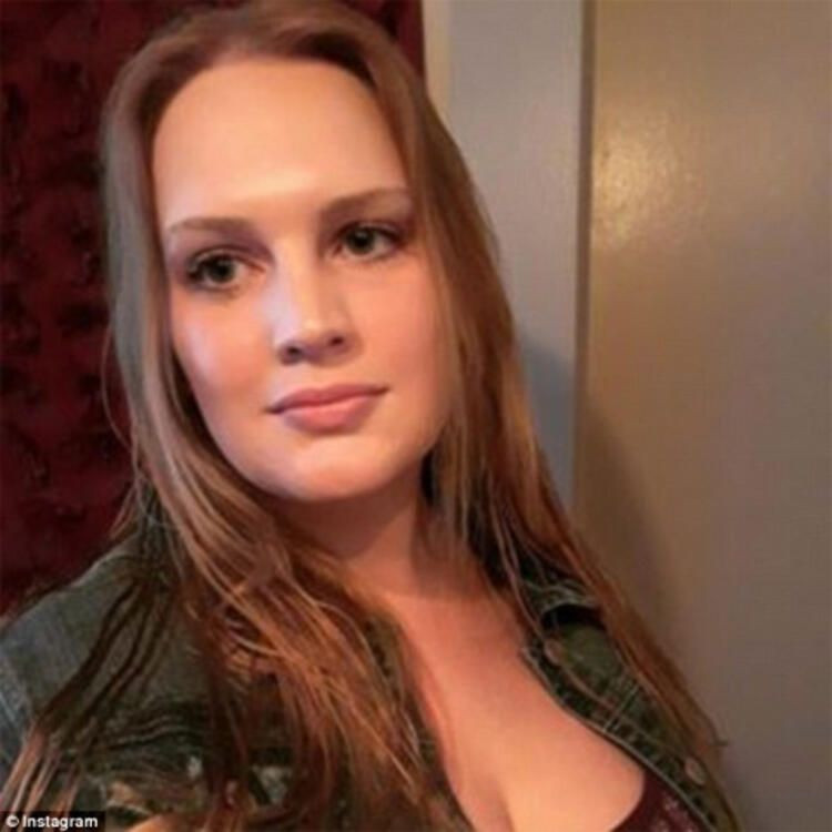 Eski güzellik kraliçesinden çırılçıplak iğrençlik! - Sayfa 33