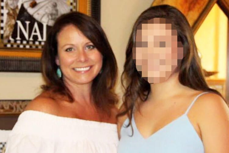 Eski güzellik kraliçesinden çırılçıplak iğrençlik! - Sayfa 42