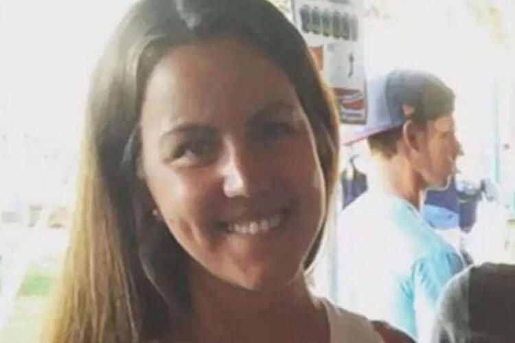 Eski güzellik kraliçesinden çırılçıplak iğrençlik! - Sayfa 53