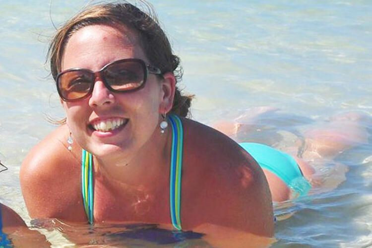 Eski güzellik kraliçesinden çırılçıplak iğrençlik! - Sayfa 70