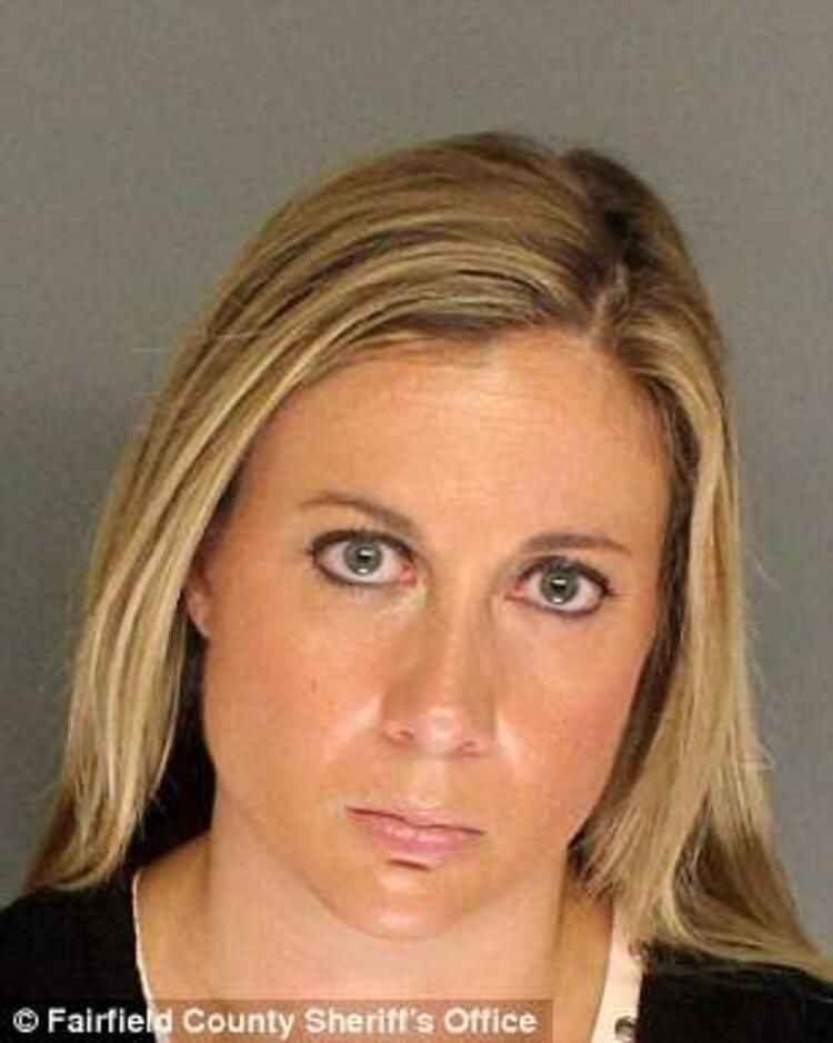 Eski güzellik kraliçesinden çırılçıplak iğrençlik! - Sayfa 72