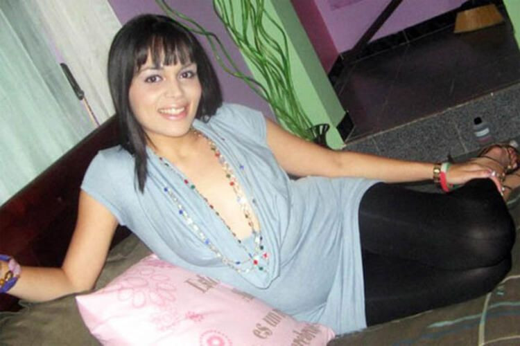 Eski güzellik kraliçesinden çırılçıplak iğrençlik! - Sayfa 92