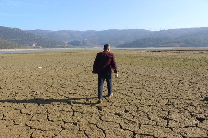 Korkutan görüntü! Koca göl kurudu... - Sayfa 10