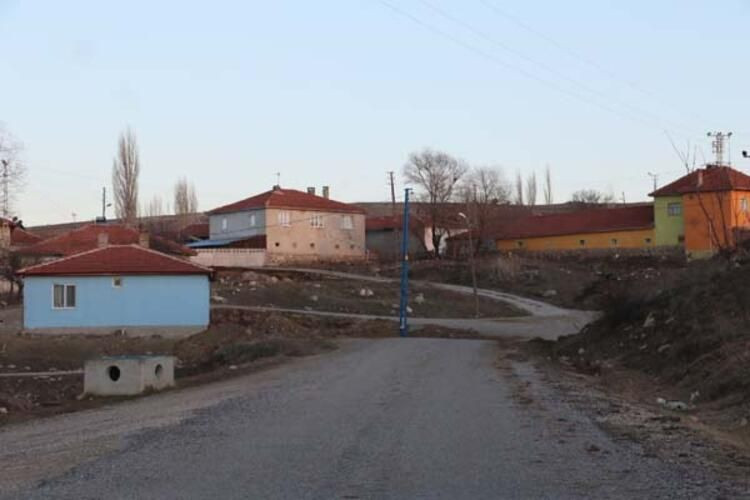 Tarlada bulduğu taşı banka kasasına koydu! - Sayfa 10