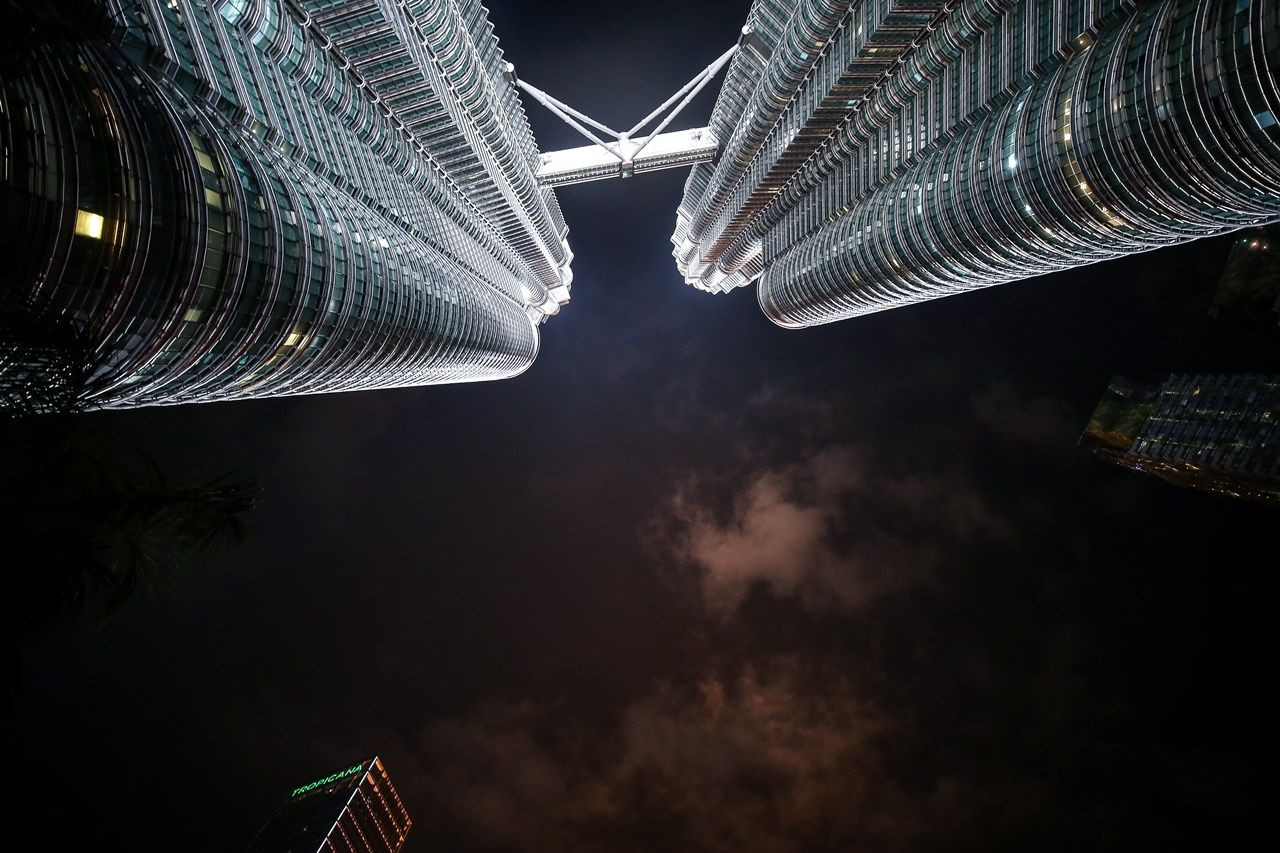 Bir yanda 400 milyon yıllık mağaralar, diğer yanda gökdelenler... - Sayfa 24