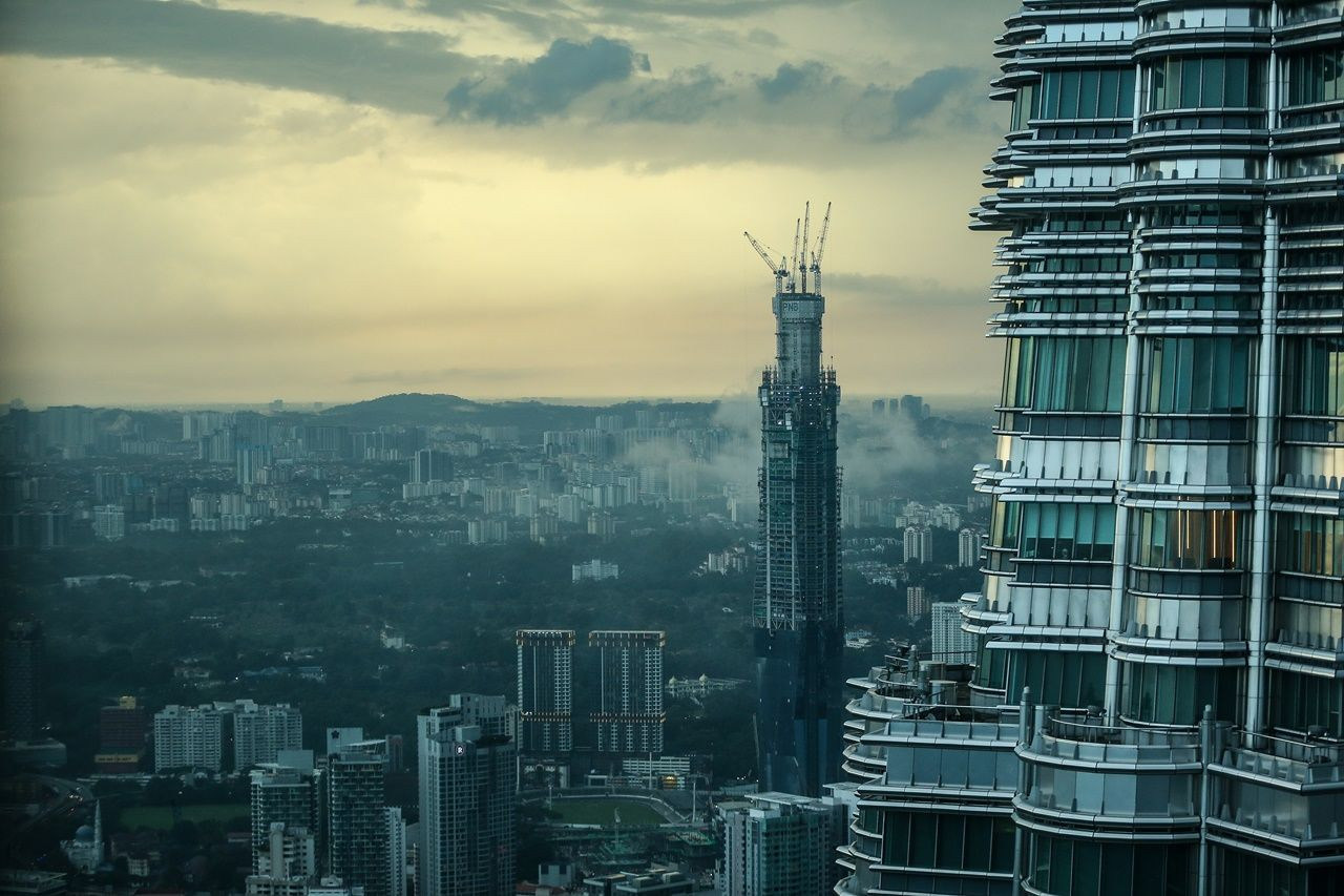 Bir yanda 400 milyon yıllık mağaralar, diğer yanda gökdelenler... - Sayfa 25