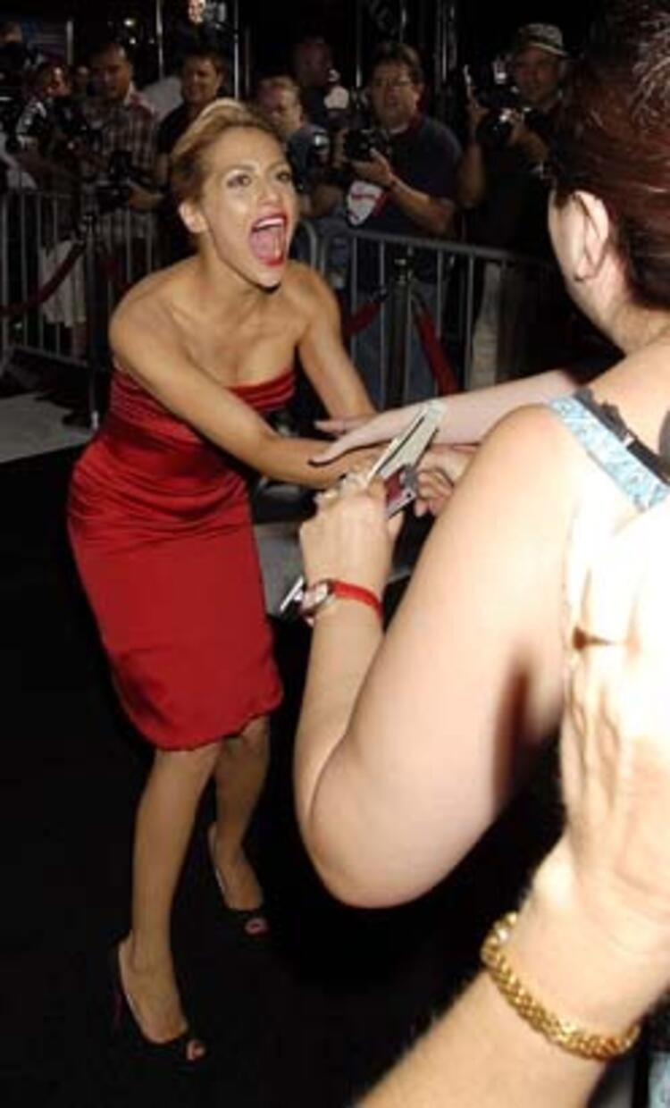 "Damadıyla birlikte olmak için oyuncu kızını öldürdü!" - Sayfa 9