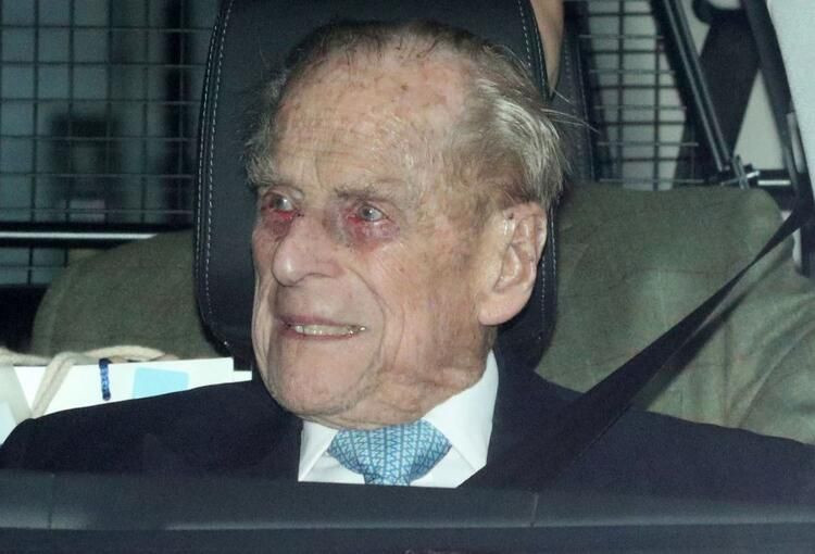 Prens Philip son görüntüsüyle korkuttu! - Sayfa 12