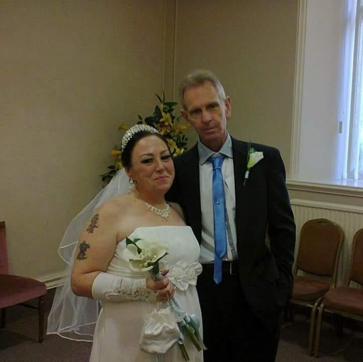 Eski ve yeni kocaları ile birlikte yaşıyor! - Sayfa 11