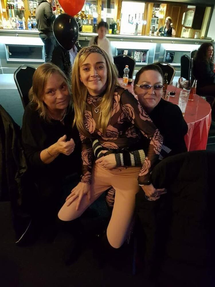 Eski ve yeni kocaları ile birlikte yaşıyor! - Sayfa 13