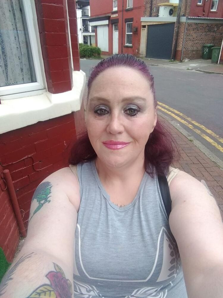 Eski ve yeni kocaları ile birlikte yaşıyor! - Sayfa 24