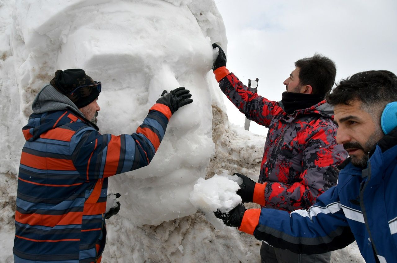 Kars'ta kardan heykel seferberliği... - Sayfa 5