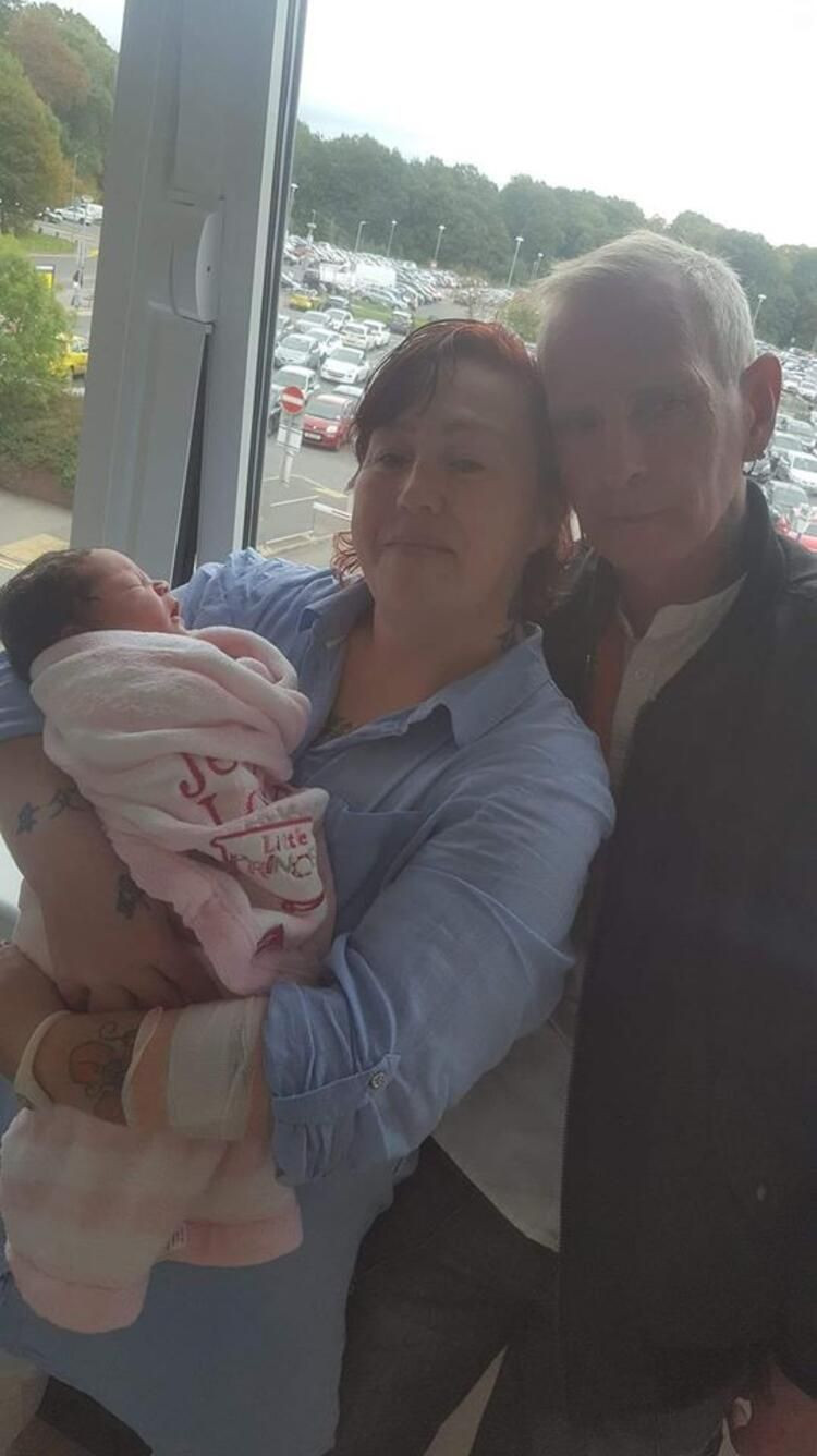 Eski ve yeni kocaları ile birlikte yaşıyor! - Sayfa 9