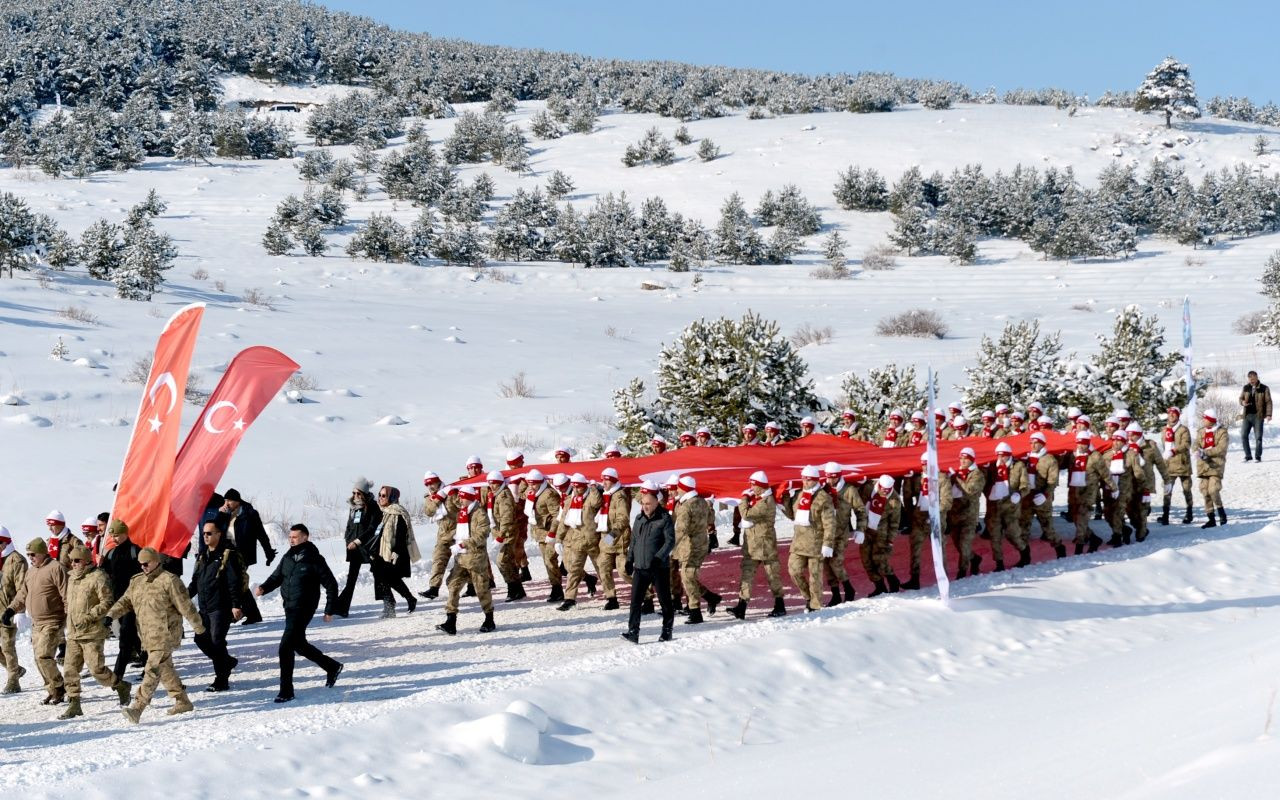 Asım'ın nesli asrın yürüyüşünde! Sarıkamış şehitleri unutulmadı... - Sayfa 33